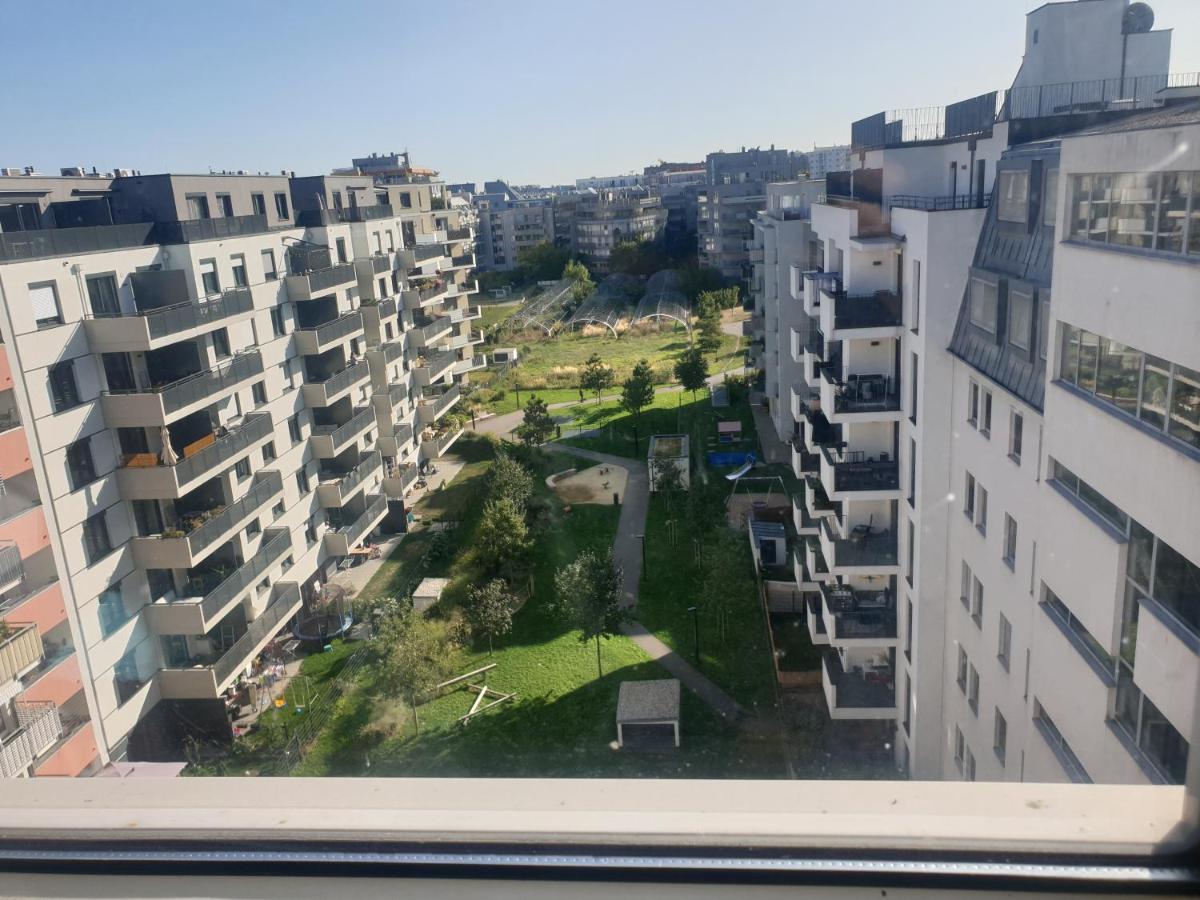 Cozy Bright Penthouse Close To U1 And U6 Metros Wien Exterior foto