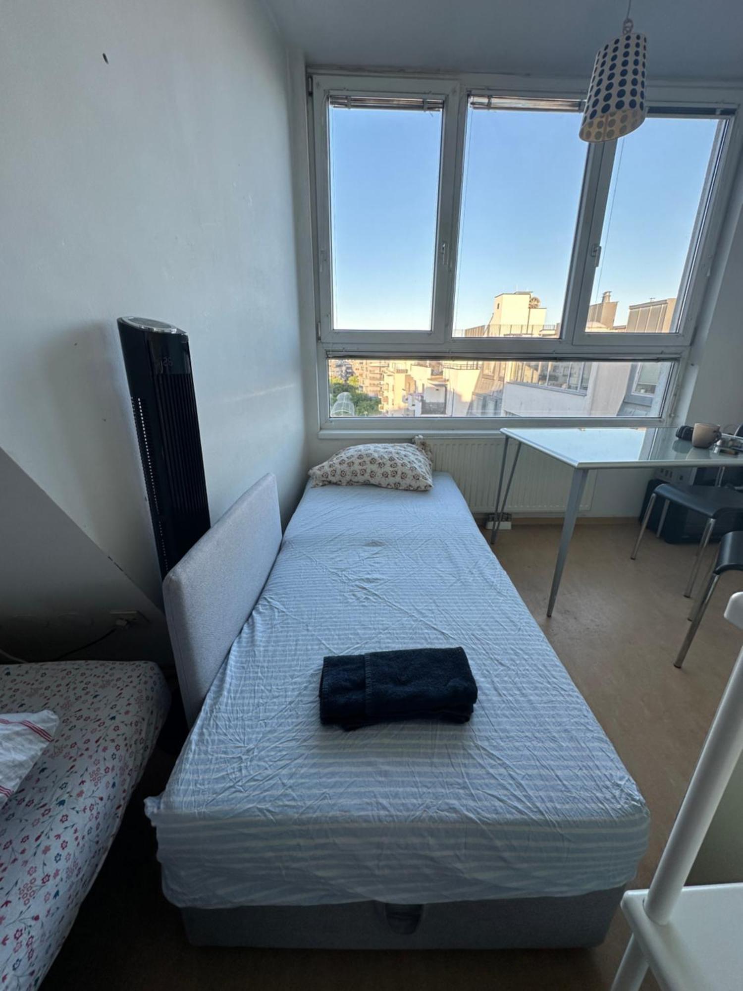 Cozy Bright Penthouse Close To U1 And U6 Metros Wien Exterior foto